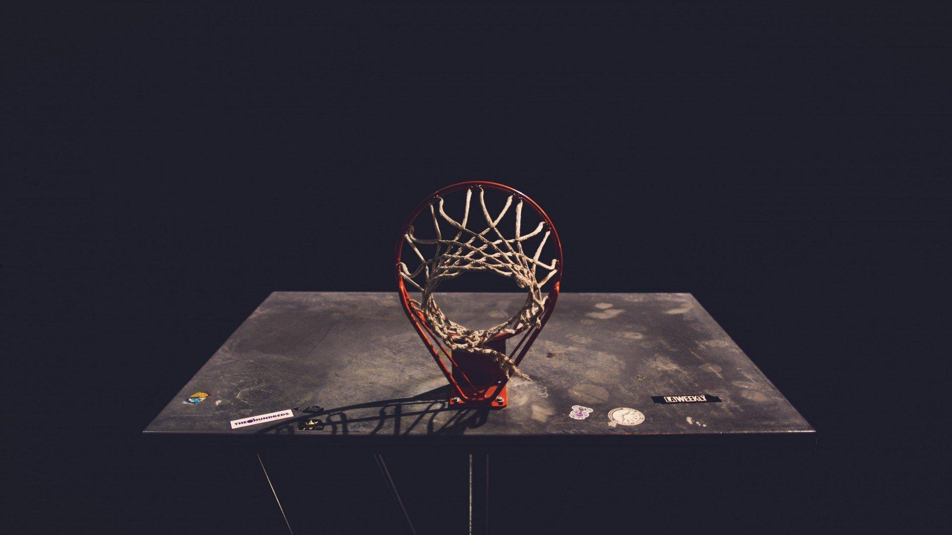 体坛NBA实力榜第八期，勇士重返巅峰登顶，火箭自由落体式下滑引热议