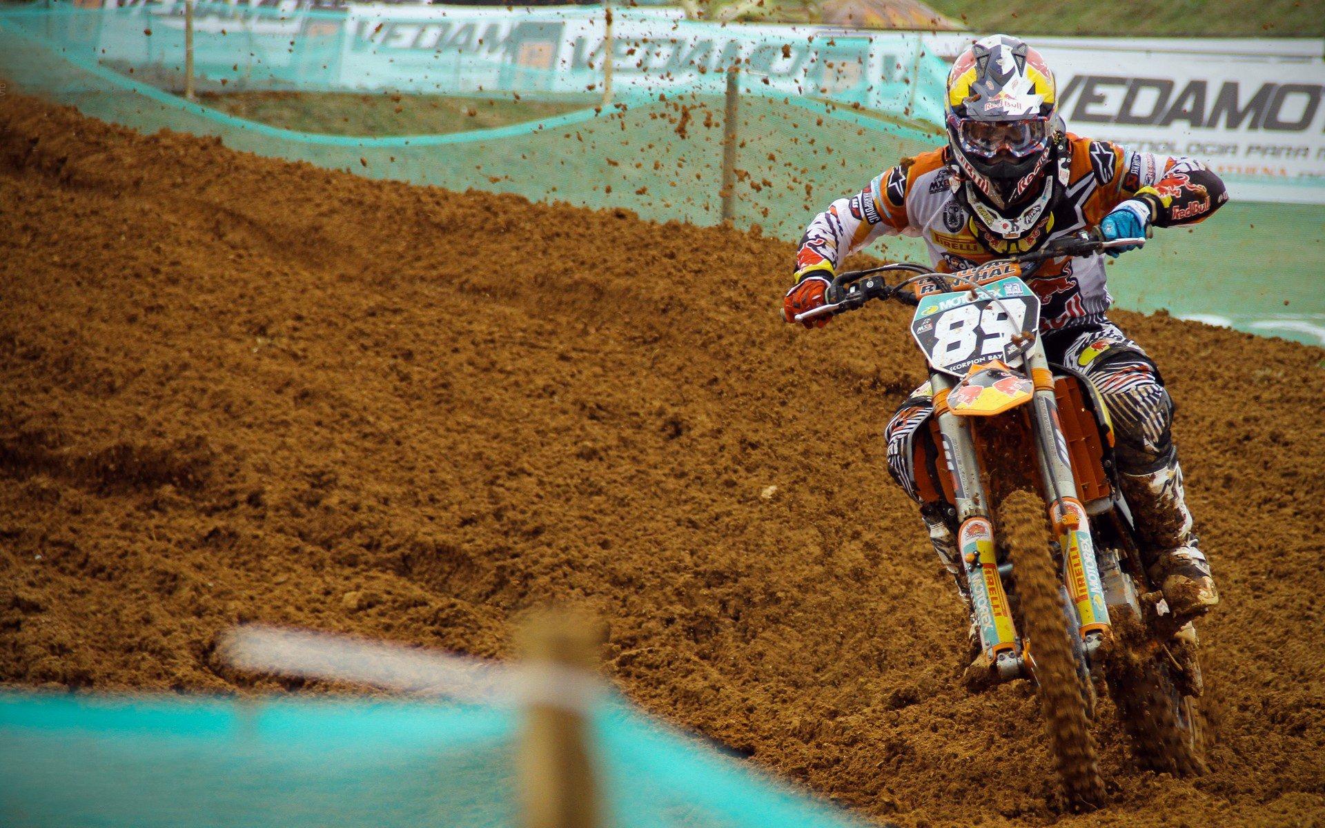 国内体育电竞生态面临挑战，游戏内容垄断僵局待解，本土化发展前路漫漫