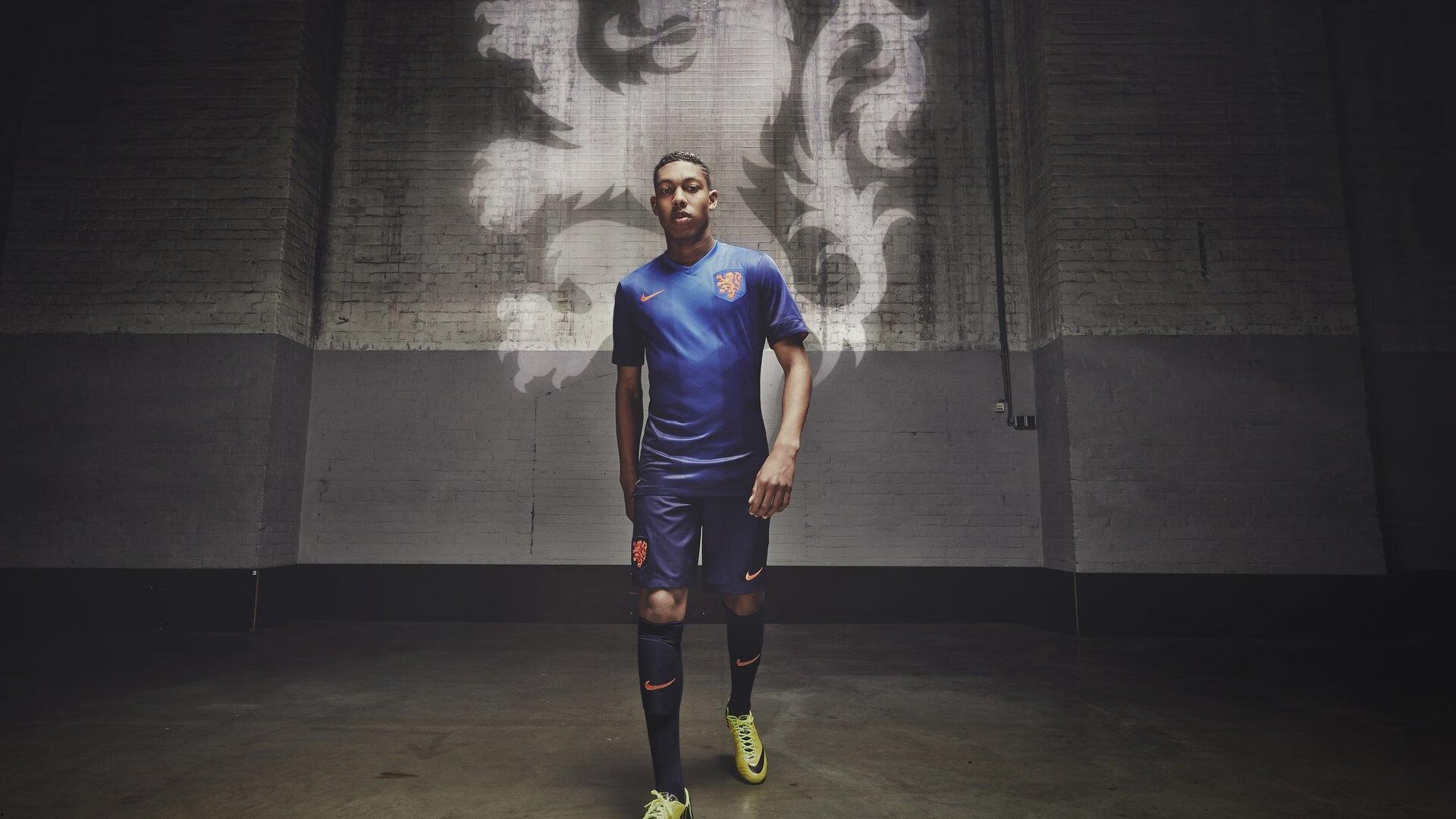 加斯利坦言轮胎升温困境致赛道首段损失惨重，车队紧急调整策略应对挑战