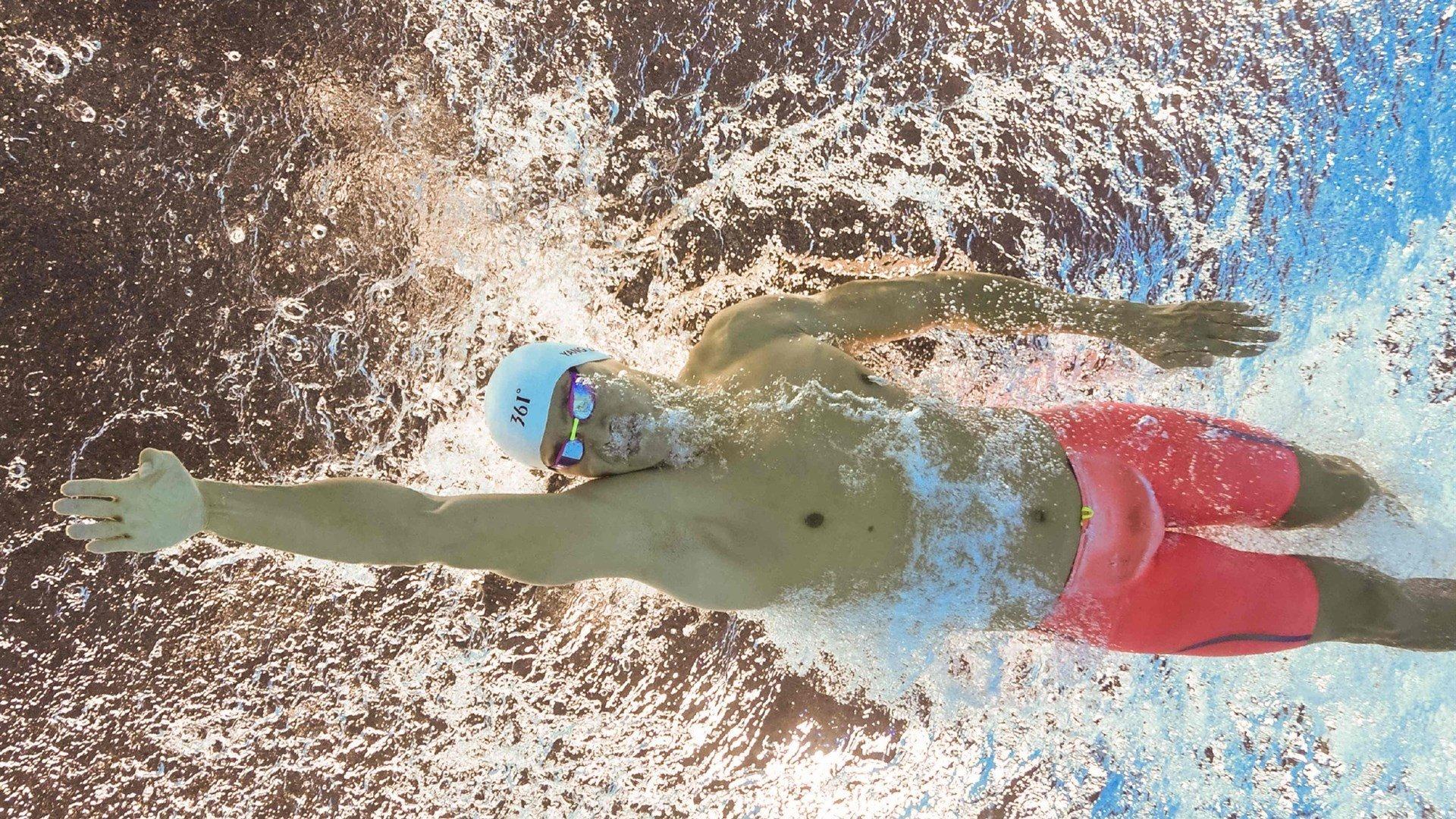 西裁判专家力挺红牌判罚,维加对亚马尔残暴犯规,驱逐出场完全正确